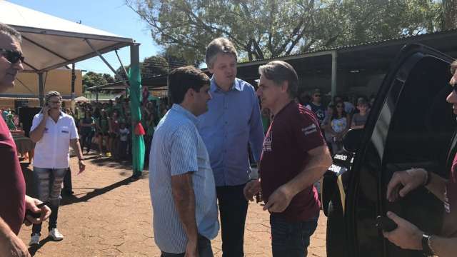 Na primeira parada, Nioaque recebe expedi&ccedil;&atilde;o em clima de festa