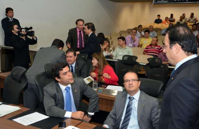 Deputados dizem que reforma decepcionou e est&aacute; abaixo do esperado