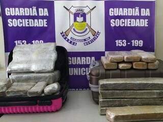 Jovens de 19 anos s&atilde;o presas com maconha em &ocirc;nibus abordado pela PRF