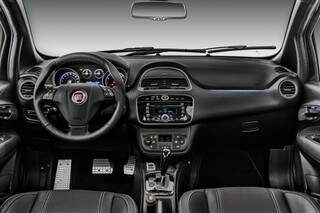 Fiat lança série especial Punto Blackmotion