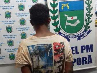 Homem &eacute; preso depois de arrancar parte da orelha da esposa com mordida