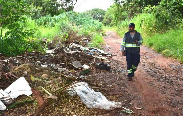 Leituristas de &aacute;gua identificam quase 2 mil potenciais focos de Aedes na Capital