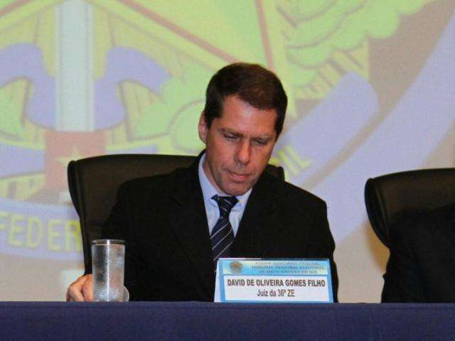 Em cerim&ocirc;nia de diploma&ccedil;&atilde;o, juiz eleitoral faz alerta aos eleitos