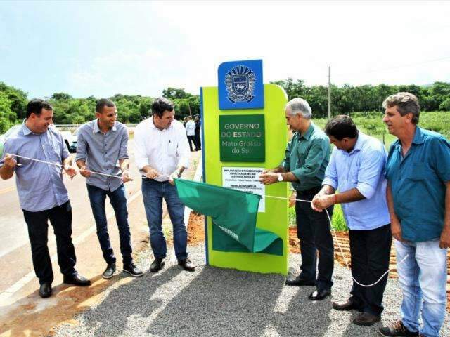 Asfalto da &ldquo;estrada ecol&oacute;gica&rdquo; vai potencializar turismo na regi&atilde;o
