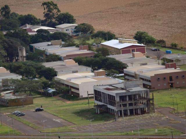 UFGD aperta o cinto, mas corte afeta ensino e amea&ccedil;a terceirizados