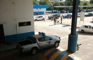 Paralisação de auditores impede passagem de mercadorias na fronteira com a Bolívia (Foto: Divulgação)