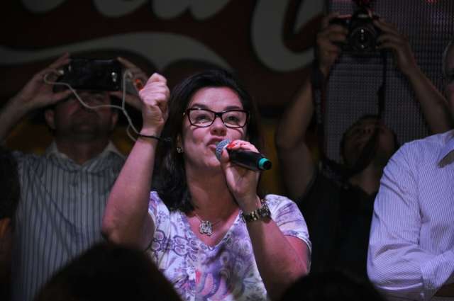 Esposa de Delc&iacute;dio convoca milit&acirc;ncia para vencer 2&ordm; turno