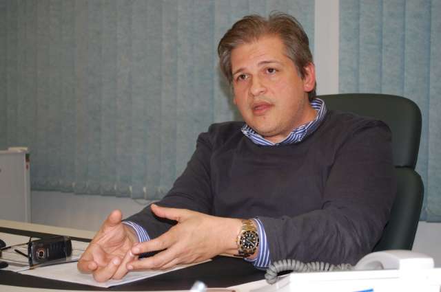 Ap&oacute;s opera&ccedil;&atilde;o da Pol&iacute;cia Federal, diretor do HU &eacute; afastado por 60 dias