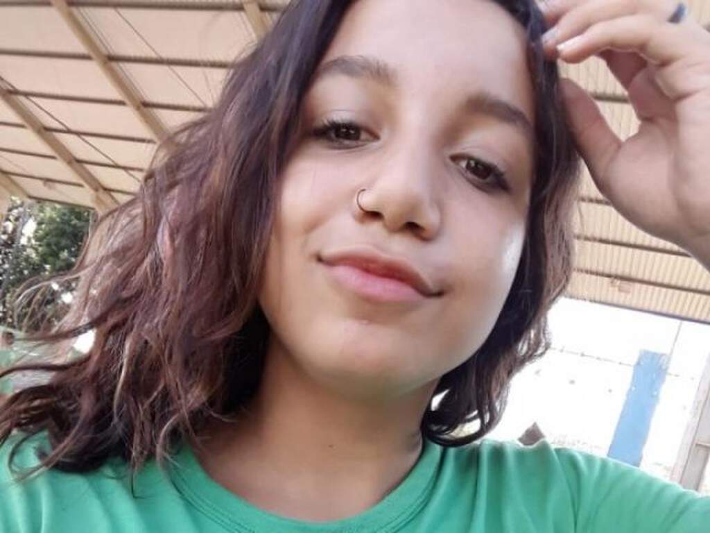 Fam Lia Procura Adolescente De Anos Que Desapareceu Na Capital