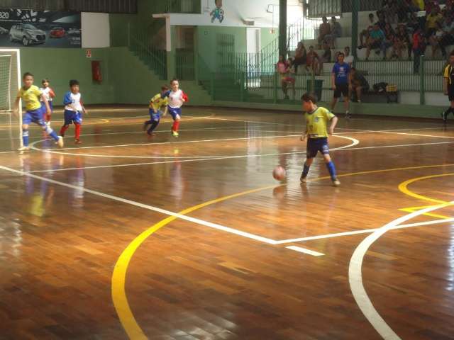 Com seis jogos, rodada da Copa Pelezinho teve festival de gols neste s&aacute;bado 