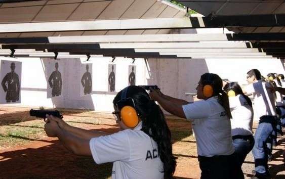 Governo prev&ecirc; edital em abril e ainda estuda vagas em concurso da pol&iacute;cia