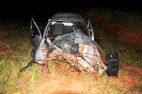 Motorista, que n&atilde;o usava cinto, morre em acidente com tr&ecirc;s ve&iacute;culos na MS-141