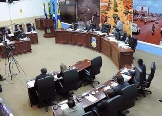 Plenário da Câmara de Dourados, que deve votar relatório sobre apalpada no dia 19 (Foto: Divulgação)
