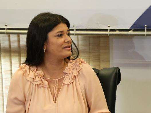 Governadora em exerc&iacute;cio se re&uacute;ne com coordenadores de escolas de MS