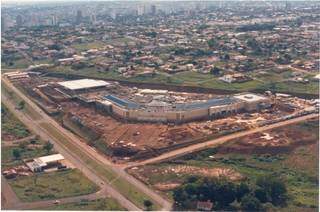 Foto tirada em 1989 antes da inauguração do Shopping Campo Grande, em região quase irreconhecível. (Foto: Roberto Higa)