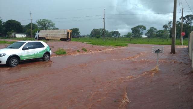 Depois de temporal, previs&atilde;o &eacute; de sol em munic&iacute;pios alagados 