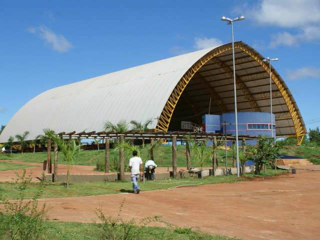  Gest&atilde;o compartilhada deve ser a sa&iacute;da para Vila Ol&iacute;mpica em Dourados