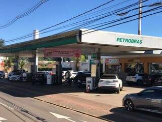 Posto de combustível onde leitor flagrou falta de combustível, neste domingo (Foto: Lucimar Couto)