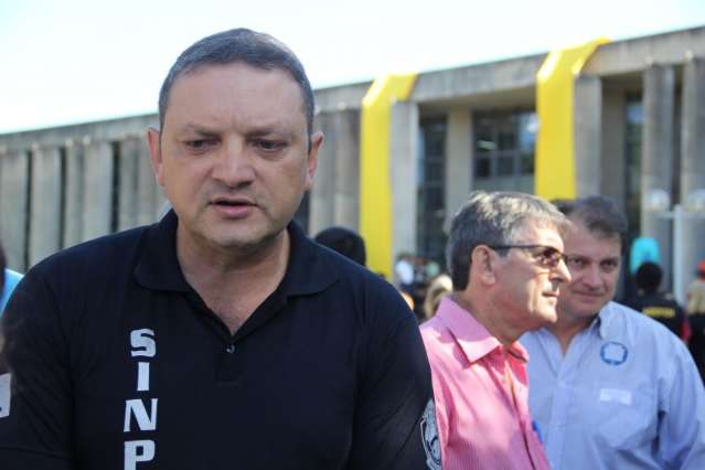 Assembleia intercede e Azambuja discute reajuste amanh&atilde; com servidores