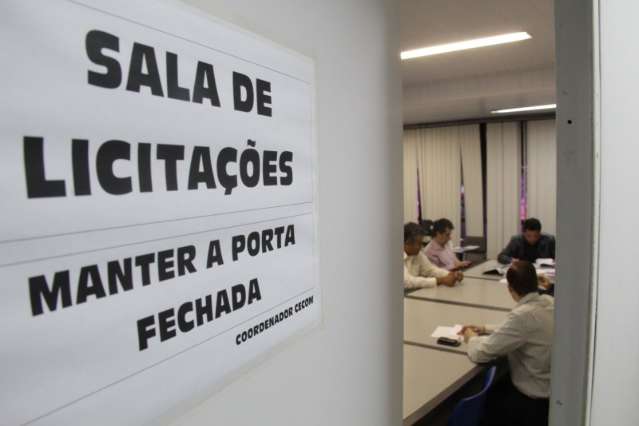 Uma empresa apresenta proposta e corredor s&oacute; fica R$ 85 mais barato