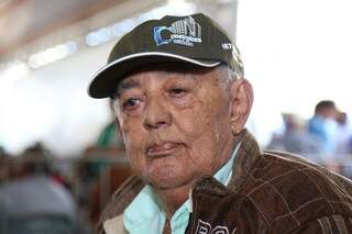 Cícero, de 81 anos,  vai fazer cirurgia de catarata. (Foto: Fernando Antunes)