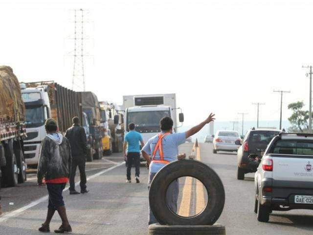 Falta gasolina em 60% dos postos de combust&iacute;veis de Campo Grande