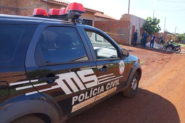 Adolescente de 15 anos &eacute; assassinado com pelo menos 11 facadas