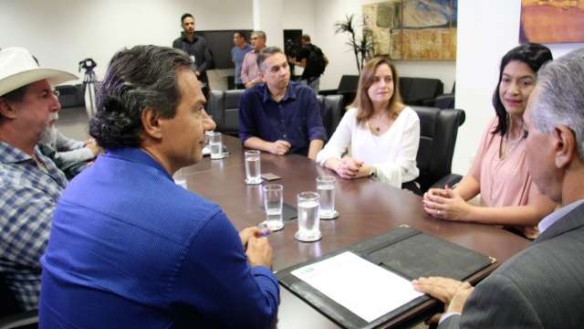 Prefeitura e governo firmam parceria para disponibilizar sinal digital