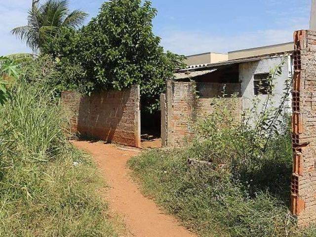 Morador de rua atacado est&aacute; no CTI da Santa Casa entubado e sedado 