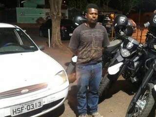Milton Lopes dos Santos, 39 anos, o &#039;Negão&#039;, se passou por cliente para roubar. (Foto: Divulgação/ PM)