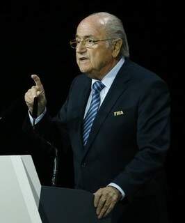 Blatter, de 79 anos, vai cumprir mais um mandato na presidência da Fifa (Foto: Globo.com)