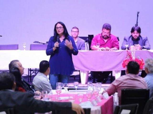 A&ccedil;&atilde;o de advogados da Capital pede o afastamento de Damares Alves 