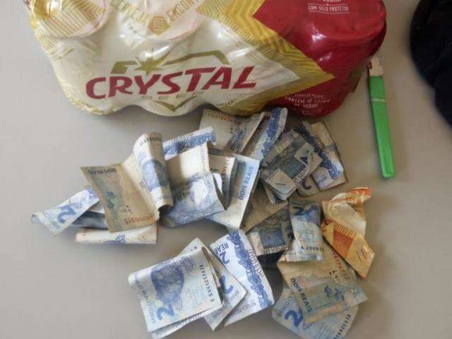Ladr&atilde;o esgana idosa e tenta fugir com R$ 70 e caixa de cerveja