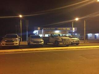 Veículos roubados em Brasília recuperados na madrugada de hoje em Ponta Porã (Foto: Divulgação)