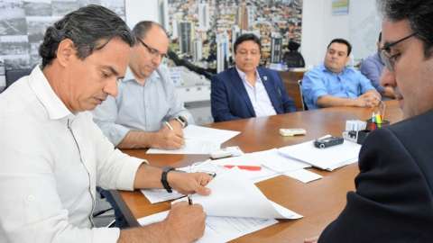 Prefeitura e UFMS firmam pacto para troca de experiências