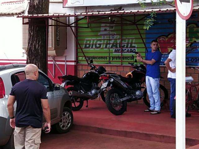 Pol&iacute;cia faz reconstitui&ccedil;&atilde;o de morte de mec&acirc;nico em conveni&ecirc;ncia