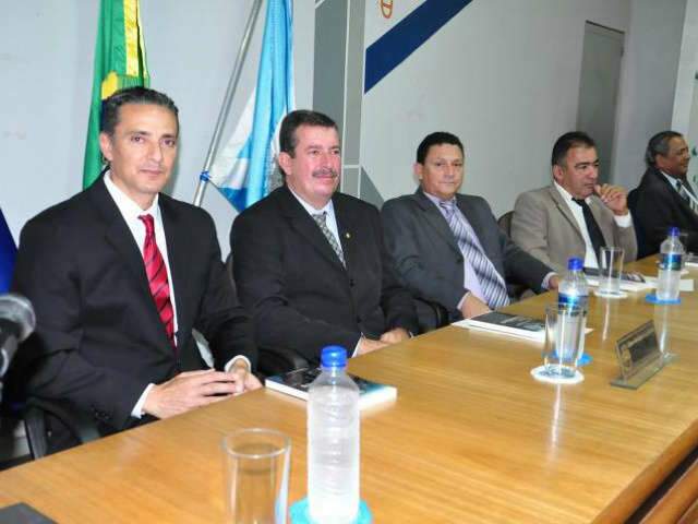  Prefeito descumpre ordem de juiz e acaba em delegacia de Aquidauana 