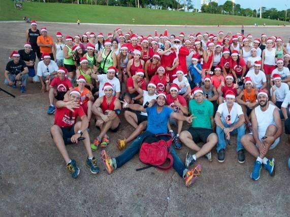 Grupo se une para realizar treino solid&aacute;rio e arrecadar brinquedos para doa&ccedil;&otilde;es
