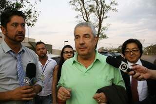 Empresário João Amorim (camiseta verde) está preso desde ontem.  (Foto: Marcos Ermínio)