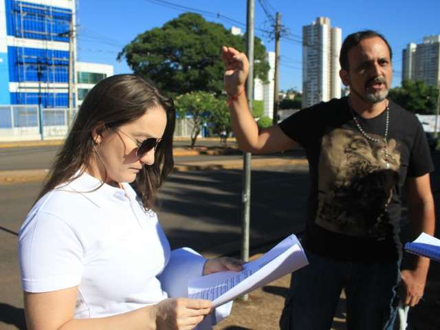Alunos com 100% Fies reclamam de d&iacute;vida e aula virtual em exagero