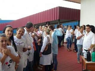 Profissionais de enfermagem em protesto na prefeitura (Foto: Divulgação)