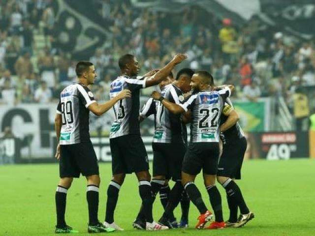 Com gol contra de Michel, Cear&aacute; vence o Gr&ecirc;mio por 2 a 1