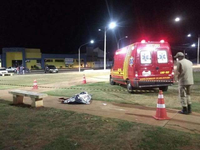 Jovem de 20 anos &eacute; morta a golpes de canivete pelo ex-namorado 