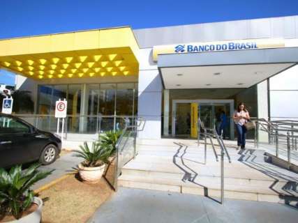 Banco do Brasil fecha uma agência, reabre outra e confunde clientes