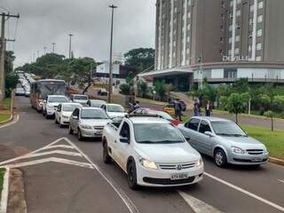 Fluxo de veículos na Mato Grosso com Via Parque é um dos maiores problemas do trânsito em Campo Grande (Foto: Yarima Mecchi)