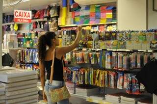 Consumidor está cauteloso e opta por produtos mais baratos, segundo empresário. (Foto: Arquivo / Campo Grande News)