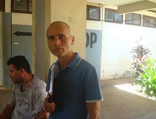 Representante foi detido por não possuir documentos do sindicato. (Foto: Benê Soares/ Rádio Caçula)