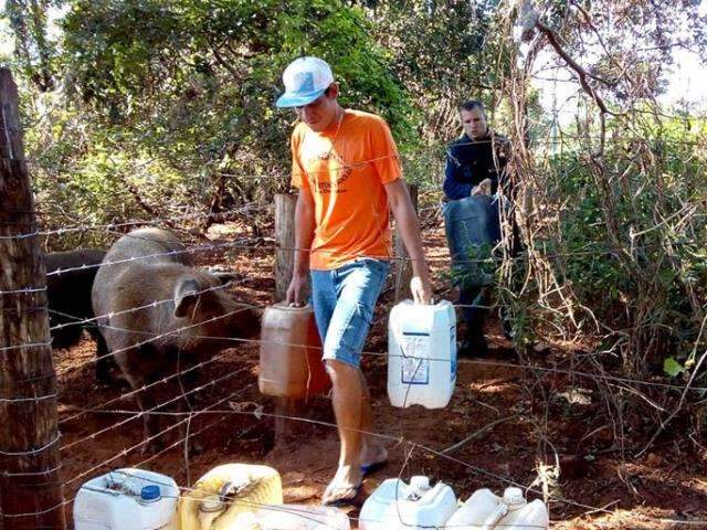 Grupo &eacute; preso enquanto revendia combust&iacute;vel roubado de caminh&otilde;es 