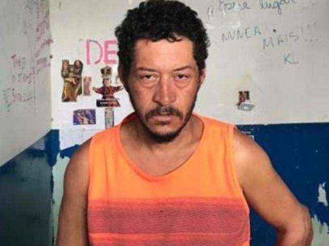 Homem &eacute; assassinado com golpe de machado enquanto dormia 