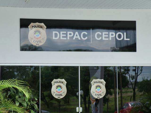 Briga entre irm&atilde;os termina com homem ferido com &aacute;gua quente e facada no pesco&ccedil;o